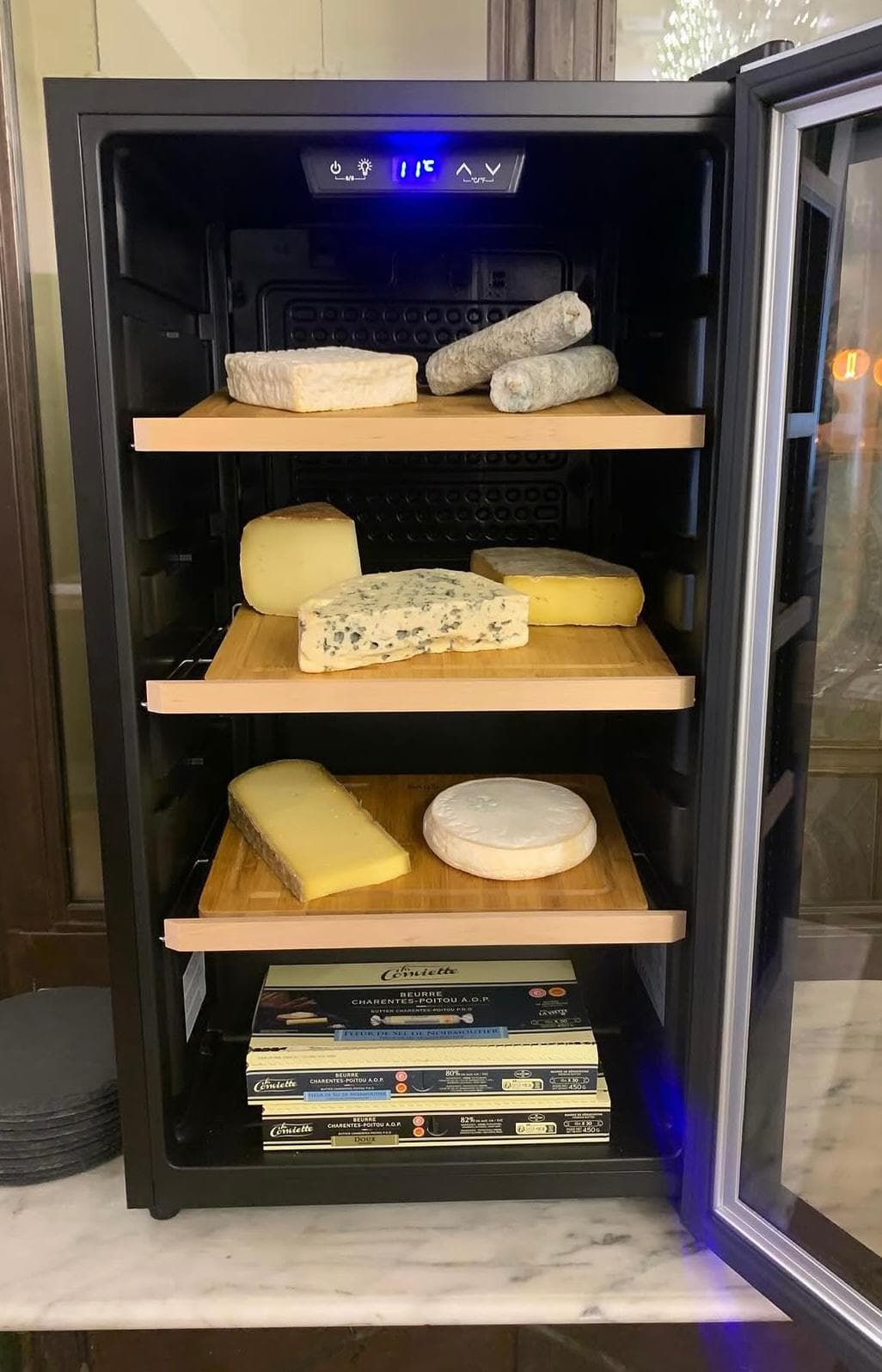 Nos Fromages — M. Vergne, Meilleur Ouvrier de France